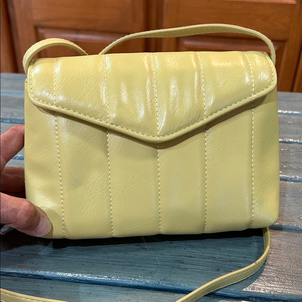 Universal Thread Magnetic Snap Chartreuse Envelop… - image 2